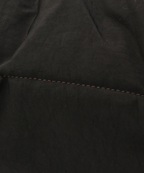 LEMAIRE（ルメール）の「LEMAIRE（ルメール） LARGE SOFT GAME BAG（ショルダーバッグ・メンズ・チョコ/ブラウン・FREE）」の10枚目の写真