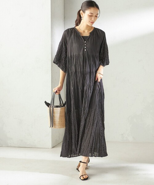 Fanaka(ファナカ)の「【SHIPS別注】Fanaka:〈手洗い可能〉クリンクル 袖 フレア ワンピース(ワンピース・レディース・ブラック/グリーン・ONE SIZE)」の3枚目の写真