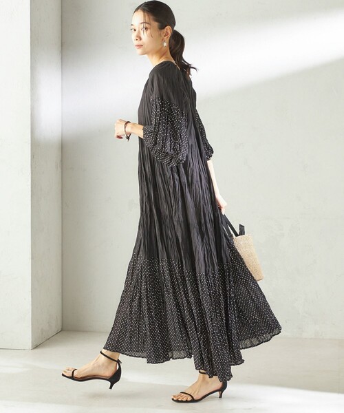 Fanaka(ファナカ)の「【SHIPS別注】Fanaka:〈手洗い可能〉クリンクル 袖 フレア ワンピース(ワンピース・レディース・ブラック/グリーン・ONE SIZE)」の4枚目の写真