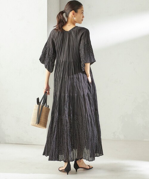 Fanaka(ファナカ)の「【SHIPS別注】Fanaka:〈手洗い可能〉クリンクル 袖 フレア ワンピース(ワンピース・レディース・ブラック/グリーン・ONE SIZE)」の5枚目の写真