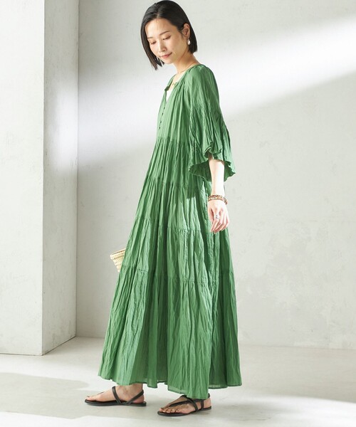 Fanaka(ファナカ)の「【SHIPS別注】Fanaka:〈手洗い可能〉クリンクル 袖 フレア ワンピース(ワンピース・レディース・ブラック/グリーン・ONE SIZE)」の11枚目の写真
