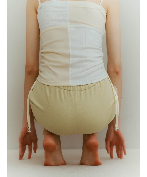 ILANIS(イラニス)の「Quiet Capri Pants(その他パンツ・レディース・ボルドー/イエロー系その他/ブラック・FREE)」の9枚目の写真