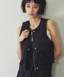 「セットアップ対応」ショート丈ベスト