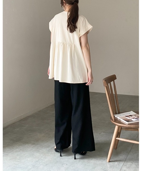 She's Closet（シーズクローゼット）の「綿100% フレンチスリーブ スキッパー ペプラムTシャツ / チュニックtシャツ（Tシャツ/カットソー・レディース・アイボリー/ブラック・FREE）」の13枚目の写真
