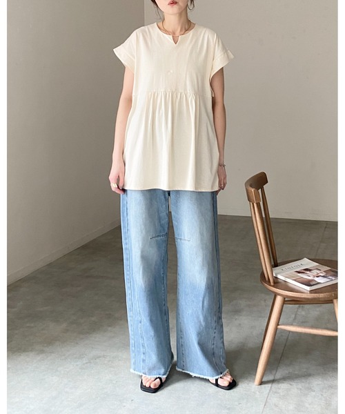 She's Closet（シーズクローゼット）の「綿100% フレンチスリーブ スキッパー ペプラムTシャツ / チュニックtシャツ（Tシャツ/カットソー・レディース・アイボリー/ブラック・FREE）」の19枚目の写真
