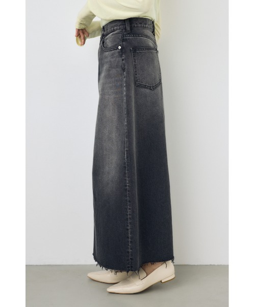 AZUL by moussy（アズールバイマウジー）の「【サイズ,身長別画像あり】デニムロングスカート（デニムスカート・レディース・ライトブラック/ライトブルー・LARGE/MEDIUM/SMALL）」の5枚目の写真