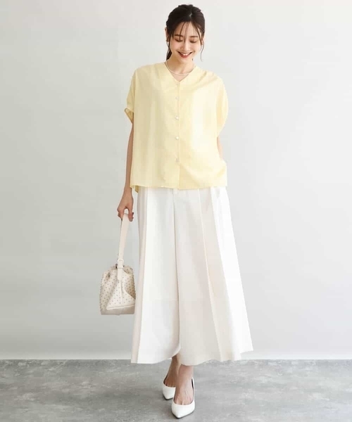 MK MICHEL KLEIN（エムケーミッシェルクラン）の「[瞬美シリーズ/洗える]Vネックタックスリーブブラウス（シャツ/ブラウス・レディース・ライトイエロー/ライトブルー/ダークグレー・38）」の5枚目の写真