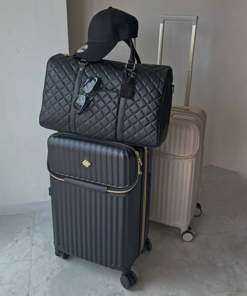 ROYAL PARTY(ロイヤルパーティー)の「【Mサイズ】キルティングボストンBAG(ボストンバッグ・レディース・オフホワイト/ブラック・FREE)」の4枚目の写真