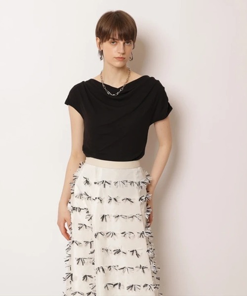 CADUNE（カデュネ）の「ドレープショートスリーブカットソー（Tシャツ/カットソー・レディース・ブルー/ベージュ/ホワイト/ブラック・38）」の19枚目の写真