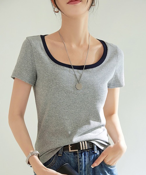 Girly Doll(ガーリードール)の「バイカラーUネックTシャツ(Tシャツ/カットソー・レディース・ネイビー/ブラウン/グレー/ブラック・S/M)」の2枚目の写真