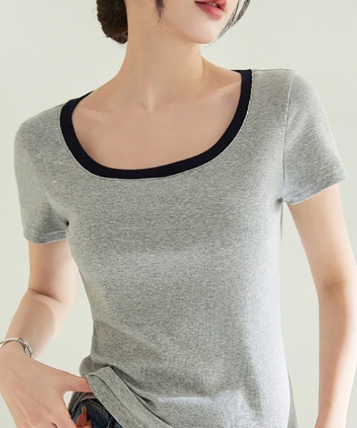 Girly Doll(ガーリードール)の「バイカラーUネックTシャツ(Tシャツ/カットソー・レディース・ネイビー/ブラウン/グレー/ブラック・S/M)」の6枚目の写真