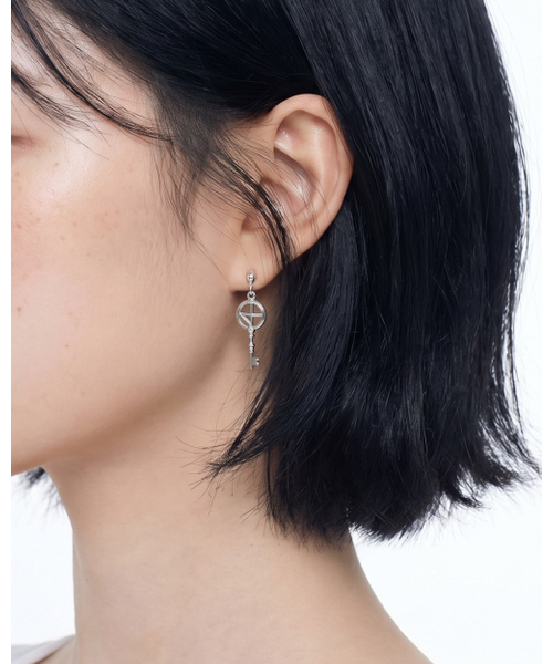 NONENON(ノンノン)の「COMPASS KEY02 EAR(ピアス(両耳用)・レディース・その他・FREE)」の3枚目の写真