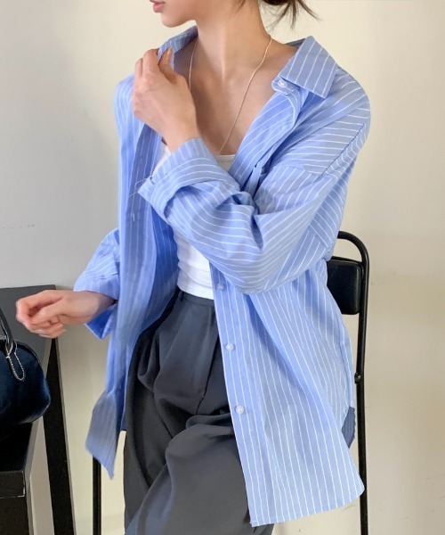 FAVORITO（ファヴォリート）の「バックスリットストライプシャツ（シャツ/ブラウス・レディース・ホワイト/ブルー・F）」の18枚目の写真
