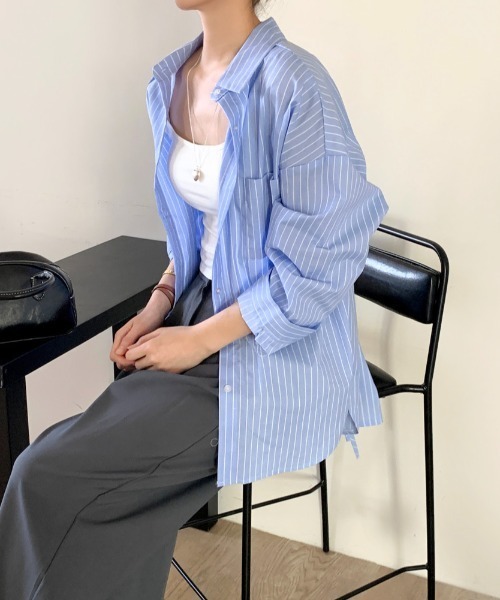 FAVORITO（ファヴォリート）の「バックスリットストライプシャツ（シャツ/ブラウス・レディース・ホワイト/ブルー・F）」の19枚目の写真