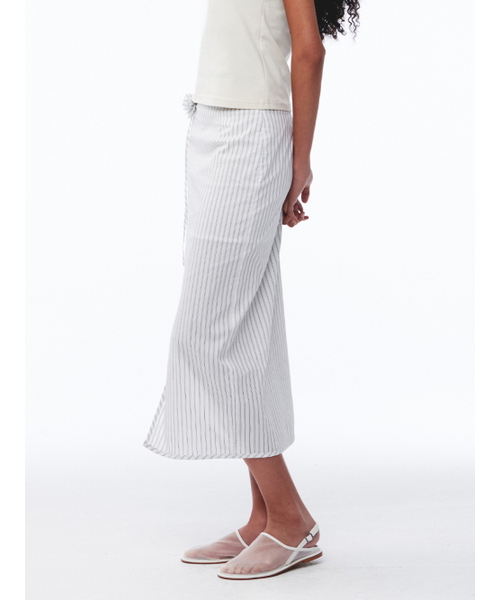 Kijun（キジュン）の「Stripe Corsage Long Skirt Off-White Stripe（スカート・レディース・その他・SMALL/MEDIUM/LARGE）」の2枚目の写真
