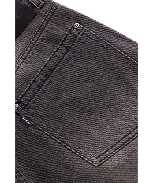 SUPPLIER(サプライヤー)の「デニムショーツ|Royal Cross Rhinestone Baggy Denim Shorts|SUPPLIER(デニムパンツ・メンズ・ブラック/ブルー・SMALL/X-LARGE/MEDIUM)」の9枚目の写真