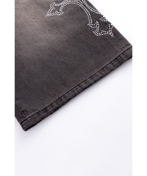 SUPPLIER(サプライヤー)の「デニムショーツ|Royal Cross Rhinestone Baggy Denim Shorts|SUPPLIER(デニムパンツ・メンズ・ブラック/ブルー・SMALL/X-LARGE/MEDIUM)」の12枚目の写真