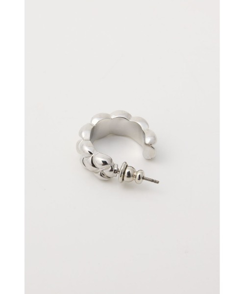 SLY（スライ）の「CROSS CUTTING HOOP P EARRING クロスカッティングフープピアス（ピアス（両耳用）・レディース・ゴールド/シルバー・FREE）」の6枚目の写真
