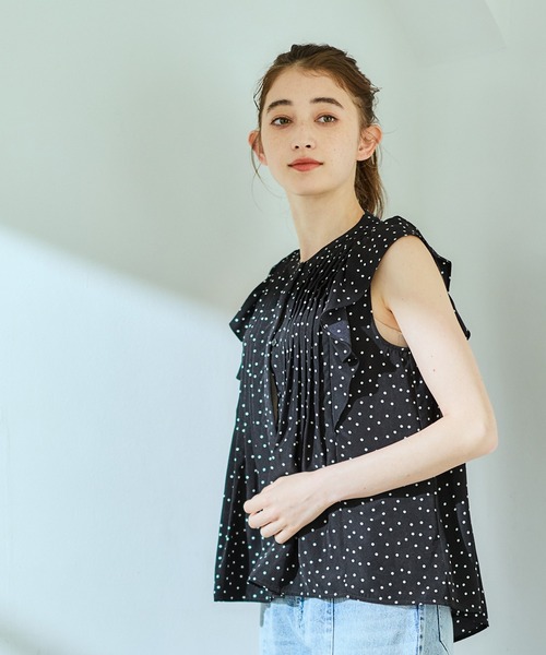 12Twelve Agenda(トゥエルブ アジェンダ)の「アソート柄ピンタックフリルスリーブブラウス(シャツ/ブラウス・レディース・オフホワイト/ブラック/ホワイト系その他・M)」の10枚目の写真