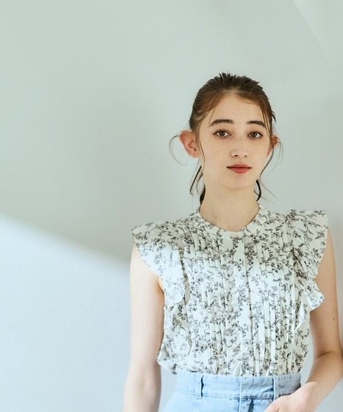 12Twelve Agenda(トゥエルブ アジェンダ)の「アソート柄ピンタックフリルスリーブブラウス(シャツ/ブラウス・レディース・オフホワイト/ブラック/ホワイト系その他・M)」の16枚目の写真