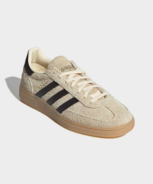 adidas（アディダス）の「ハンドボール スペツィアル / HANDBALL SPEZIAL / アディダスオリジナルス adidas Originals（スニーカー・レディース・ベージュ・22.0cm/23.0cm/22.5cm/26.0cm/25.5cm/25.0cm/24.5cm/24.0cm/23.5cm/29.0cm/28.5cm/28.0cm/27.5cm/27.0cm/26.5cm）」の4枚目の写真