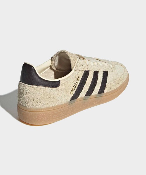 adidas（アディダス）の「ハンドボール スペツィアル / HANDBALL SPEZIAL / アディダスオリジナルス adidas Originals（スニーカー・レディース・ベージュ・22.0cm/23.0cm/22.5cm/26.0cm/25.5cm/25.0cm/24.5cm/24.0cm/23.5cm/29.0cm/28.5cm/28.0cm/27.5cm/27.0cm/26.5cm）」の5枚目の写真