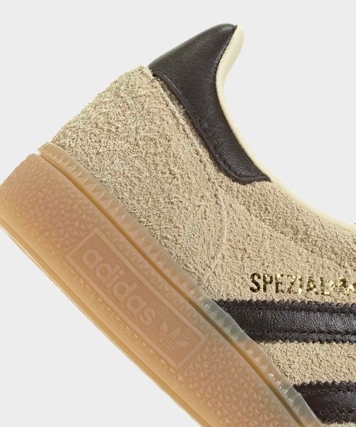 adidas（アディダス）の「ハンドボール スペツィアル / HANDBALL SPEZIAL / アディダスオリジナルス adidas Originals（スニーカー・レディース・ベージュ・22.0cm/23.0cm/22.5cm/26.0cm/25.5cm/25.0cm/24.5cm/24.0cm/23.5cm/29.0cm/28.5cm/28.0cm/27.5cm/27.0cm/26.5cm）」の8枚目の写真