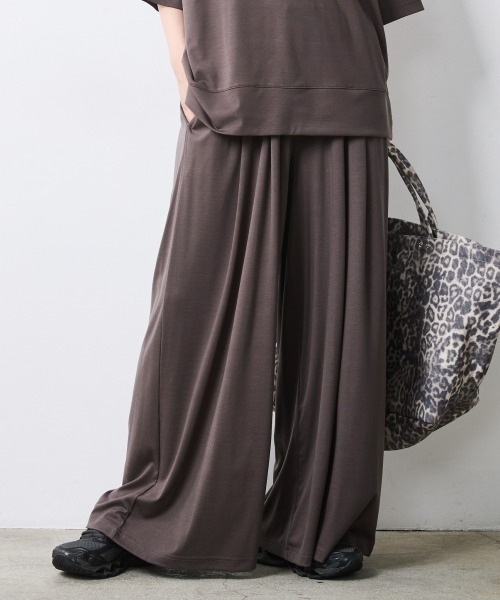 CHIC STYLE(シックスタイル)の「リュックスコンフォートカットソーパンツ<大きいサイズ有>シックスタイル(その他パンツ・レディース・チャコール/ダークブラウン・5L/4L/3L/LL/L/M)」の11枚目の写真