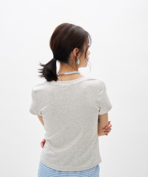 Lutim by u(ルチバイユー)の「シアーコンパクトTシャツ(Tシャツ/カットソー・レディース・ライトグレー/ホワイト/ブラック/ライトブルー/イエロー/グレー/ピンク・FREE)」の14枚目の写真