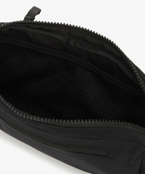 THE NORTH FACE(ザノースフェイス)の「【韓国限定・日本未入荷】 THE NORTH FACE URBAN 2POCKET CROSSBAG / ノースフェイス アーバン2ポケット クロスバッグ(ショルダーバッグ・メンズ・ライトベージュ/ブラック・FREE)」の9枚目の写真