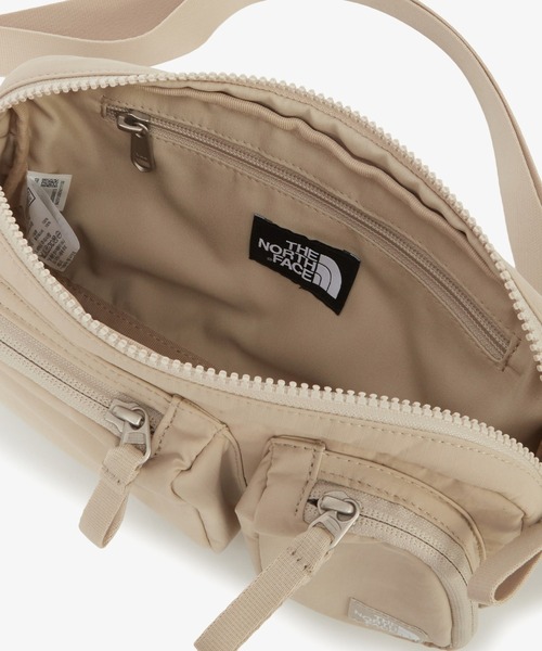 THE NORTH FACE(ザノースフェイス)の「【韓国限定・日本未入荷】 THE NORTH FACE URBAN 2POCKET CROSSBAG / ノースフェイス アーバン2ポケット クロスバッグ(ショルダーバッグ・メンズ・ライトベージュ/ブラック・FREE)」の16枚目の写真