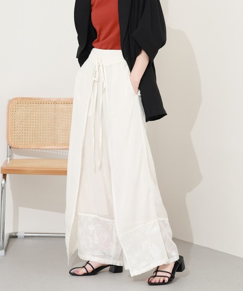 hunch(ハンチ)の「hunch 裾刺繍入りラップパンツ(その他パンツ・レディース・オフホワイト/ブラック・FREE)」の15枚目の写真