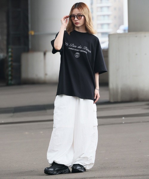 PARIS SAINT-GERMAIN(パリサンジェルマン)の「【Paris Saint-Germain/パリサンジェルマン】アソートロゴ アートワークデザイン 半袖Tシャツ(Tシャツ/カットソー・メンズ・ブラック系1/ホワイト系3/ホワイト系1/ブラック系3/ブラック系2/ホワイト系2/ブラウン系3/ブラウン系1/ブラウン系2・M/L/XL)」の18枚目の写真