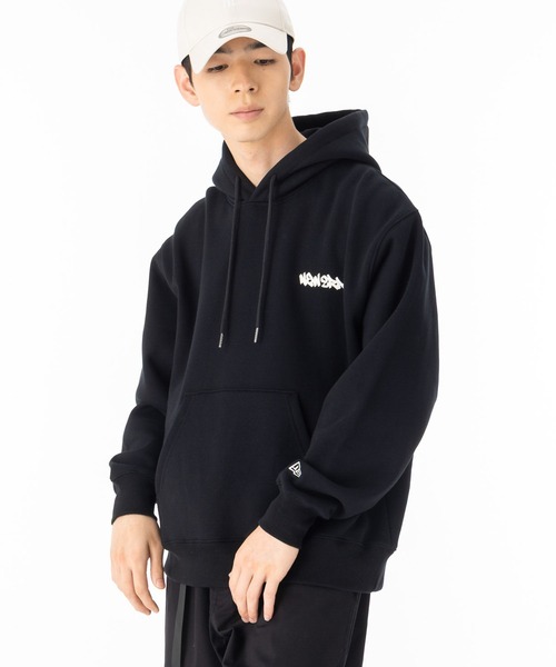 NEW ERA(ニューエラ)の「ニューエラ スウェットパーカー グラフィティロゴ(パーカー・メンズ・ブラウン/グレー/ブラック・XXL/XL/L/M/S)」の6枚目の写真