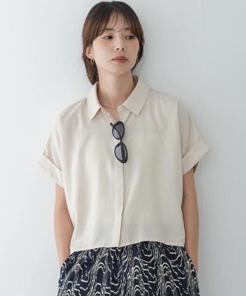 URBAN RESEARCH Sonny Label(アーバンリサーチサニーレーベル)の「リネン混クロップドドルマンシャツ(シャツ/ブラウス・レディース・ネイビー/ベージュ/ホワイト系その他・FREE)」の5枚目の写真