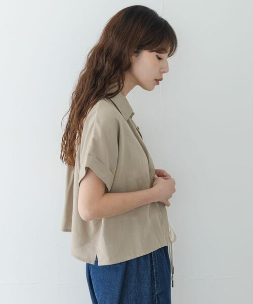 URBAN RESEARCH Sonny Label(アーバンリサーチサニーレーベル)の「リネン混クロップドドルマンシャツ(シャツ/ブラウス・レディース・ネイビー/ベージュ/ホワイト系その他・FREE)」の16枚目の写真