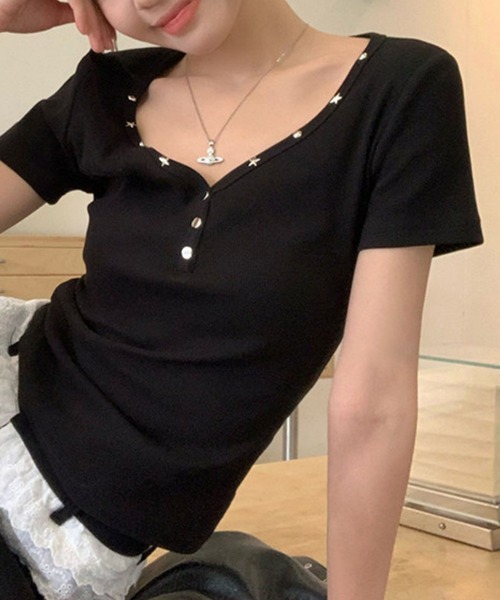 gossip!ロサンゼルス(ゴシップロサンゼルス)の「「Y2Kガーリー」 スタッズ ヘンリーネック星モチーフ タイトTシャツ 半袖(Tシャツ/カットソー・レディース・ブラック・M)」の17枚目の写真