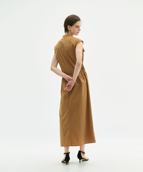 N.O.R.C(ノーク)の「ナイロンタスランサファリワンピース【AIRY MOTION】(ワンピース・レディース・ネイビー/キャメル・M/S)」の7枚目の写真