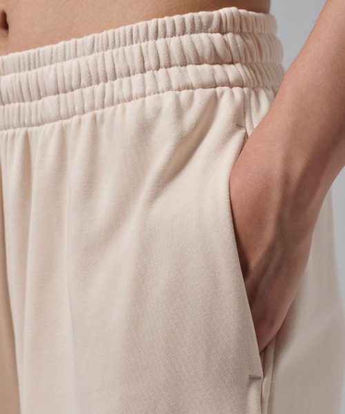 JORDAN BRAND(ジョーダンブランド)の「ジョーダン ブルックリン フリース ウィメンズパンツ / Jordan Brooklyn Fleece Women's Pants IV7513-272 Pearl White(スウェットパンツ・レディース・アイボリー系・XL/L/XS/S/M)」の4枚目の写真