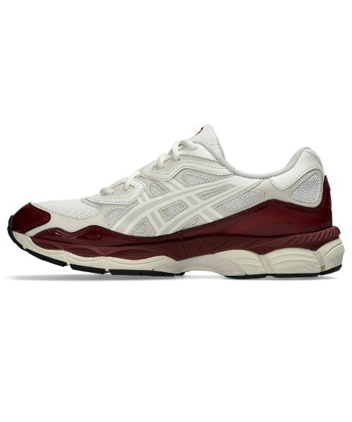 ASICS(アシックス)の「GEL-NYC / ゲルエヌワイシー(スニーカー・メンズ・ホワイト×レッド・26/27/25.5/23.5/23/25/24/28/24.5/27.5/26.5/28.5)」の4枚目の写真