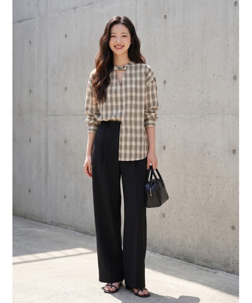 Sew loop(ソーループ)の「チョーカーネックセンタースリットチェック長袖ブラウス(シャツ/ブラウス・レディース・ブラック/ホワイト・FREE)」の3枚目の写真