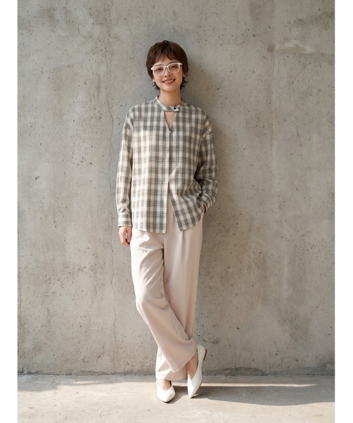 Sew loop(ソーループ)の「チョーカーネックセンタースリットチェック長袖ブラウス(シャツ/ブラウス・レディース・ブラック/ホワイト・FREE)」の6枚目の写真