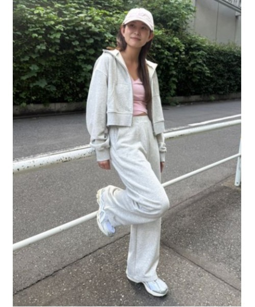 emmi(エミ)の「【W&T】ジップアップフーディー/コンパクトサイズ【セットアップ対応】(パーカー・レディース・グレー/ブラウン/イエロー・F)」の5枚目の写真