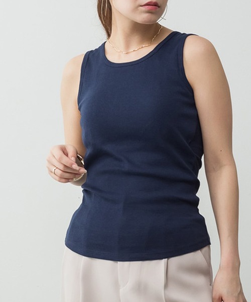 ElegChic(エレグシック)の「カップ付きコットンフライスタンクトップ(タンクトップ・レディース・チャコールグレー/オフホワイト/カーキ/ブラック/ネイビー/グレイッシュベージュ/杢グレー・L/4L/M/XL/XXL)」の2枚目の写真