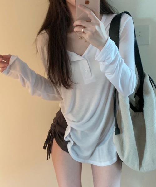 lulufa(ルルファ)の「ルーズシルエットVネックプルオーバー(Tシャツ/カットソー・レディース・ブラック/ホワイト・FREE)」の2枚目の写真