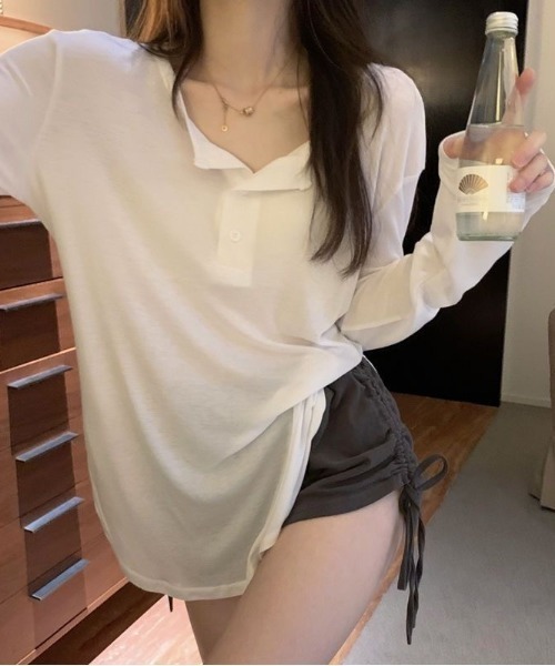 lulufa(ルルファ)の「ルーズシルエットVネックプルオーバー(Tシャツ/カットソー・レディース・ブラック/ホワイト・FREE)」の5枚目の写真