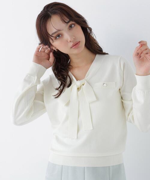 NATURAL BEAUTY BASIC(ナチュラルビューティーベーシック)の「天竺ボウタイニット(ニット/セーター・レディース・ブルー/ネイビー/オフホワイト・FREE)」の5枚目の写真