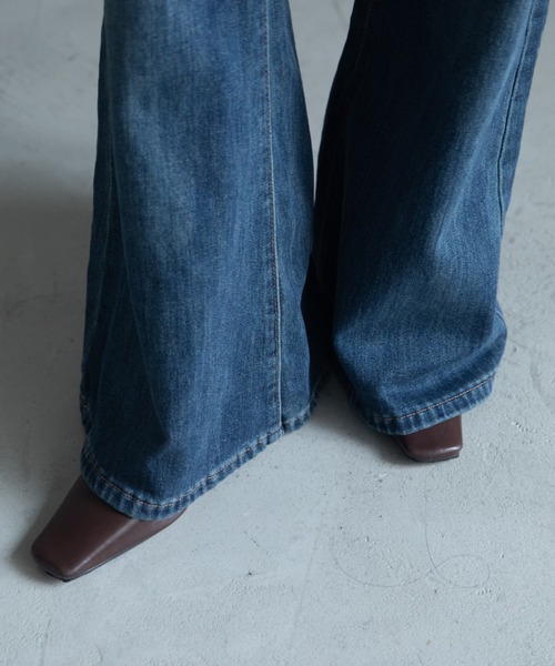 VACANCY(ヴァカンシー)の「レイヤードライクカラーデニム(デニムパンツ・レディース・ブルー/ブラウン/ベージュ・LARGE/MEDIUM/SMALL)」の19枚目の写真