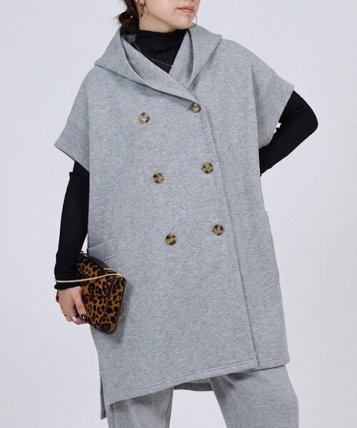DESIGNWORKS(デザインワークス)の「【一部店舗限定】【セットアップ対応】接結ダブルフェイス半袖ジャケット(テーラードジャケット・レディース・グレー/ブラック/オフホワイト・フリー)」の3枚目の写真