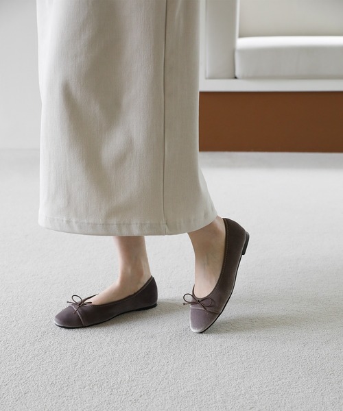 SAPPUN(サプン)の「Doroa(ドロア)リボンベルベットフラットパンプス(220-65101)SAPPUN(サプン)(パンプス・レディース・ブラック/ピンク/ブラウン・24.5/24/23.5/23/22.5)」の9枚目の写真